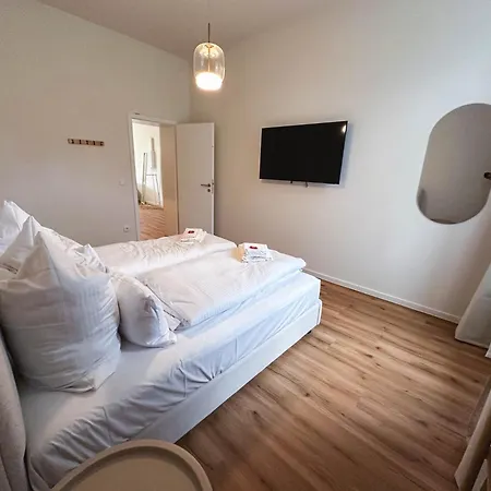 Staylight Mit 2 Schlafzimmern, Designermoebel Und Fruehstueck Apartmán Celle