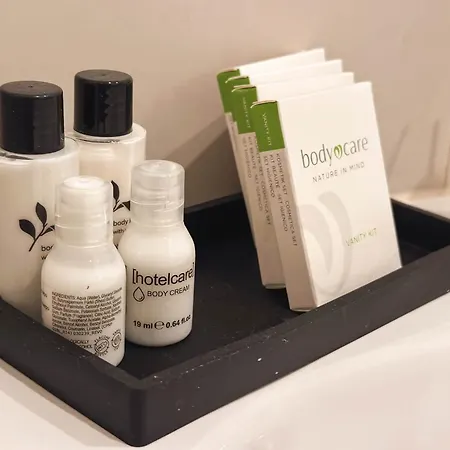 Staylight Mit 2 Schlafzimmern, Designermoebel Und Fruehstueck *