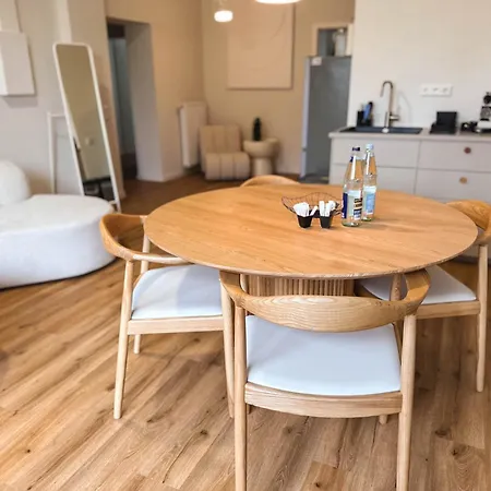 Apartment - 2 Schlafzimmer, Designermöbel Und Frühstück *
