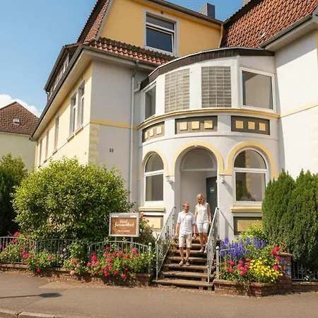 - 2 Schlafzimmer, Designermöbel Und Frühstück *